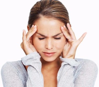आधासीसी (माइग्रेन) के कारण, घरेलु इलाज | Migraine Headache in Hindi