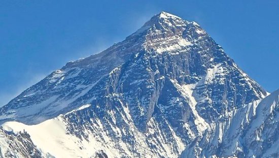 माउंट एवरेस्ट के बारे में 26 रोचक बातें Facts About Mount Everest in Hindi