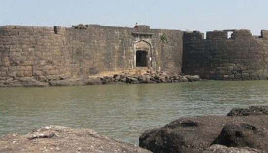 कोलाबा किला का इतिहास और जानकारी | Kolaba Fort in Hindi